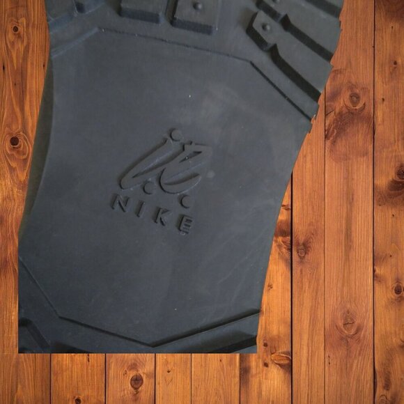 NIKE I.E. BOYS SIZE 6.5 GRAY RUNNING SHOES/ANKLE BOOTS LACE UP CASUAL CLASSIC - Picture 6 of 8